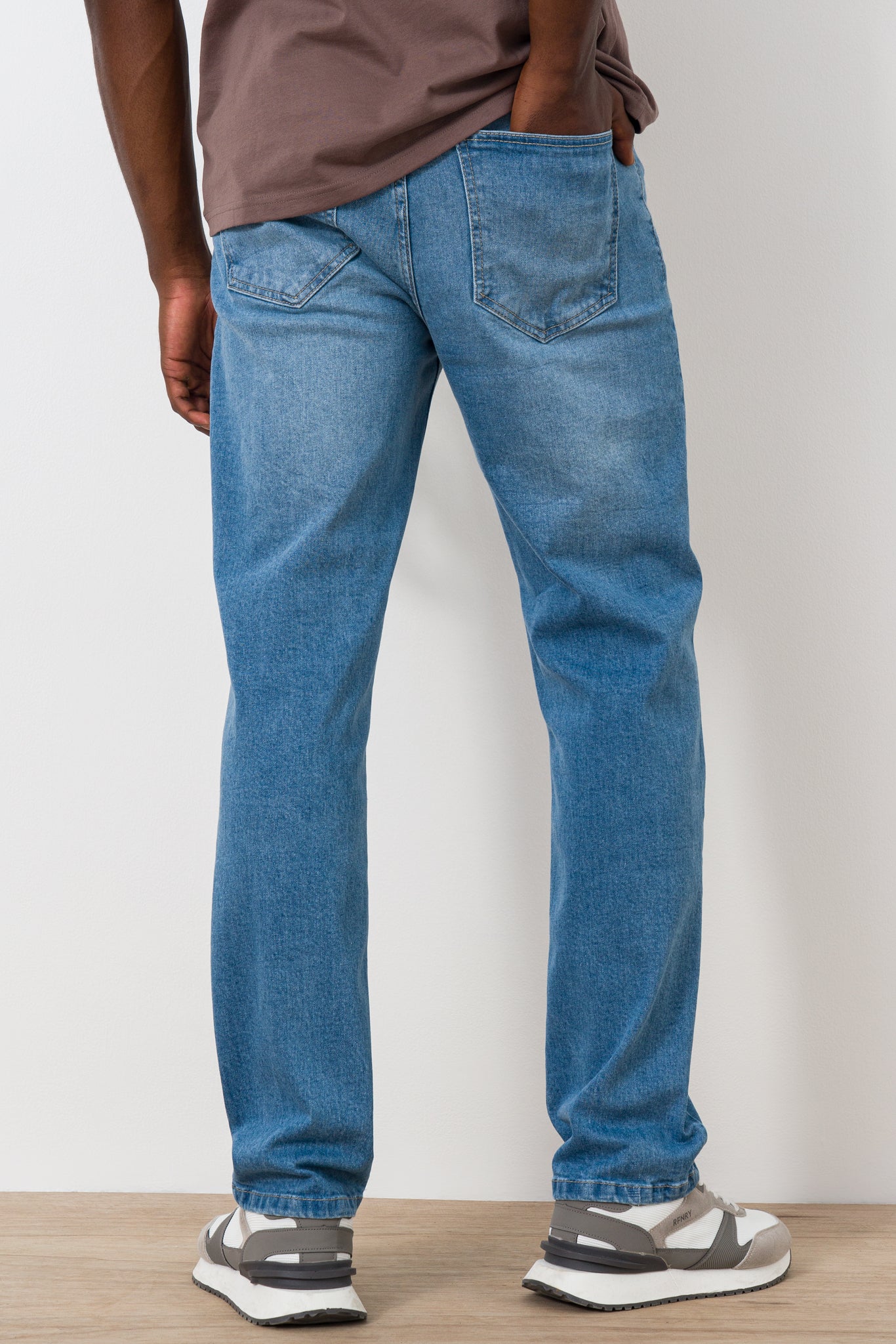 straight-leg-jeans