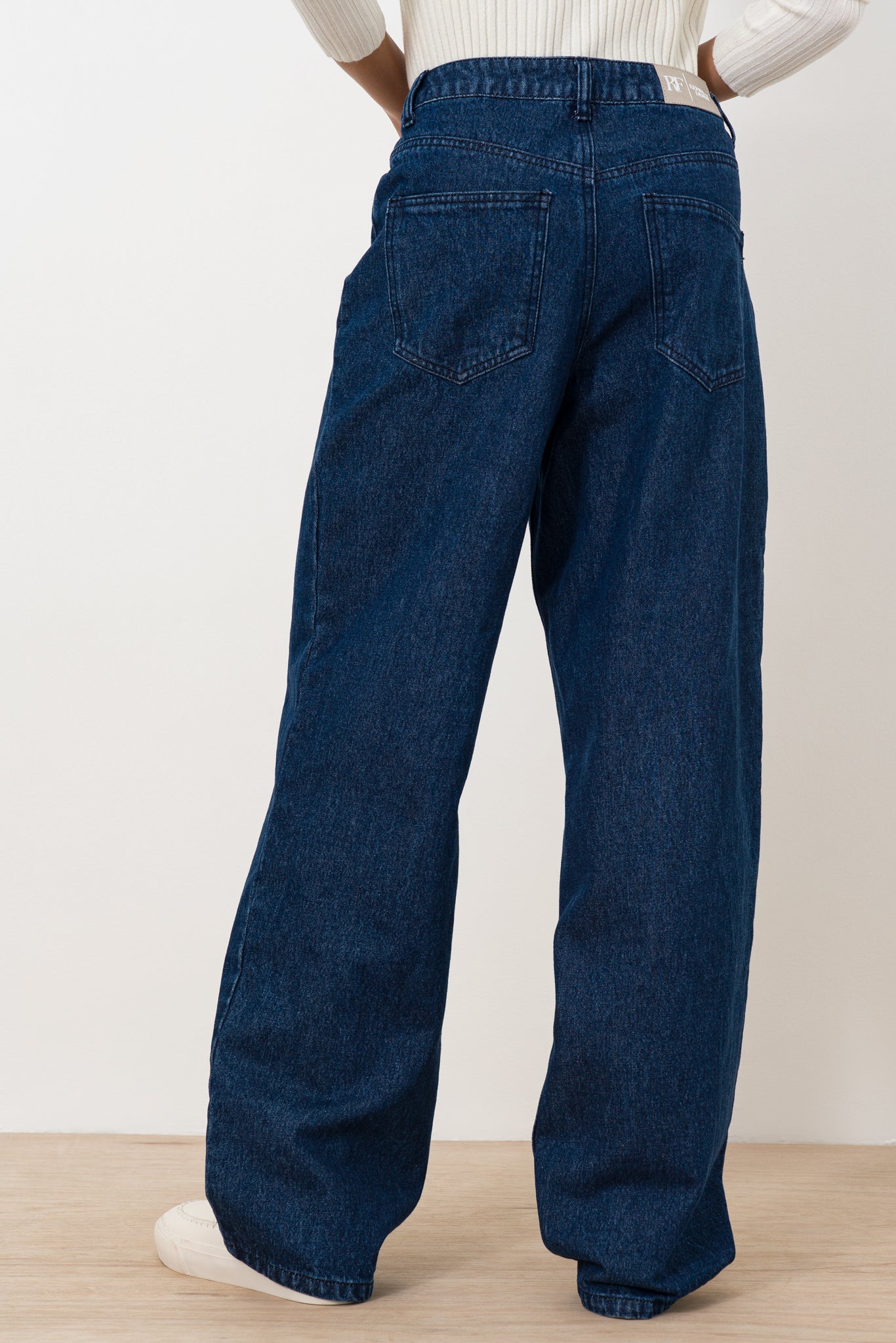 rf16-long-wide-leg-jeans