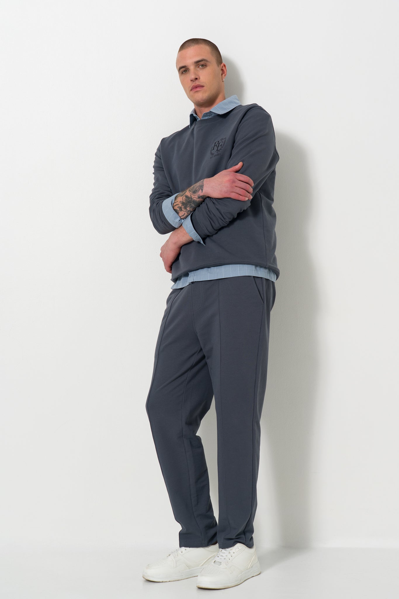 cuffless-track-pants