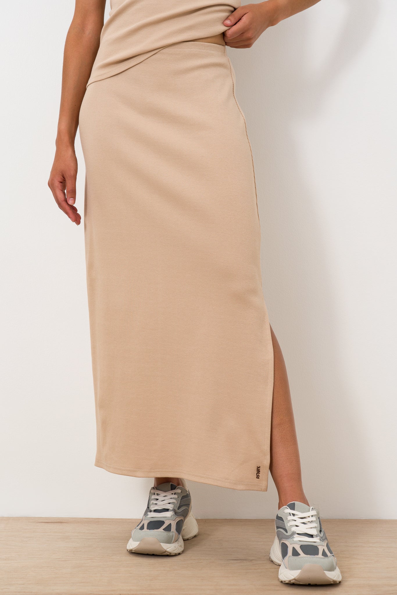 column-maxi-rib-skirt-1