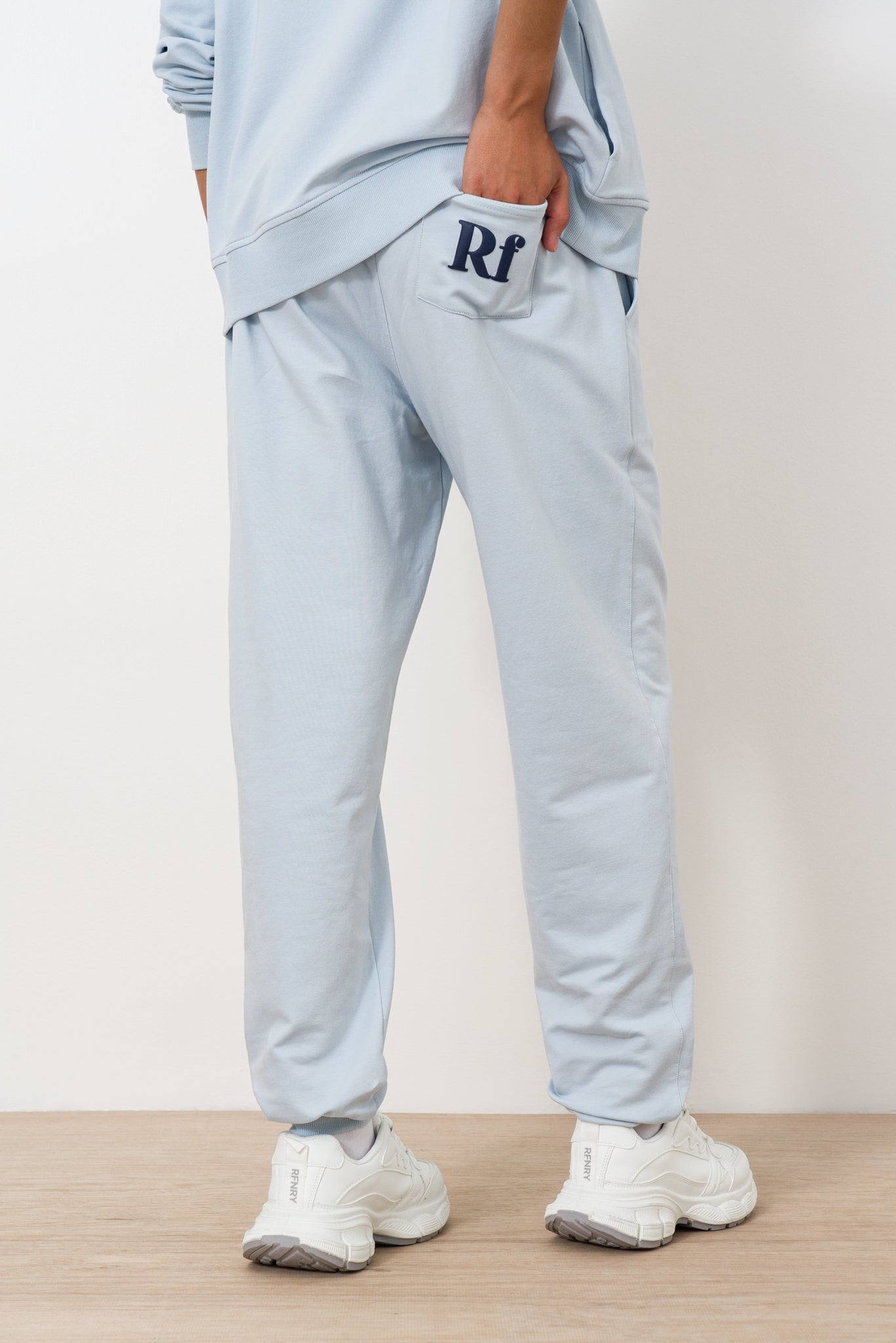 slim-fit-trackpants-3