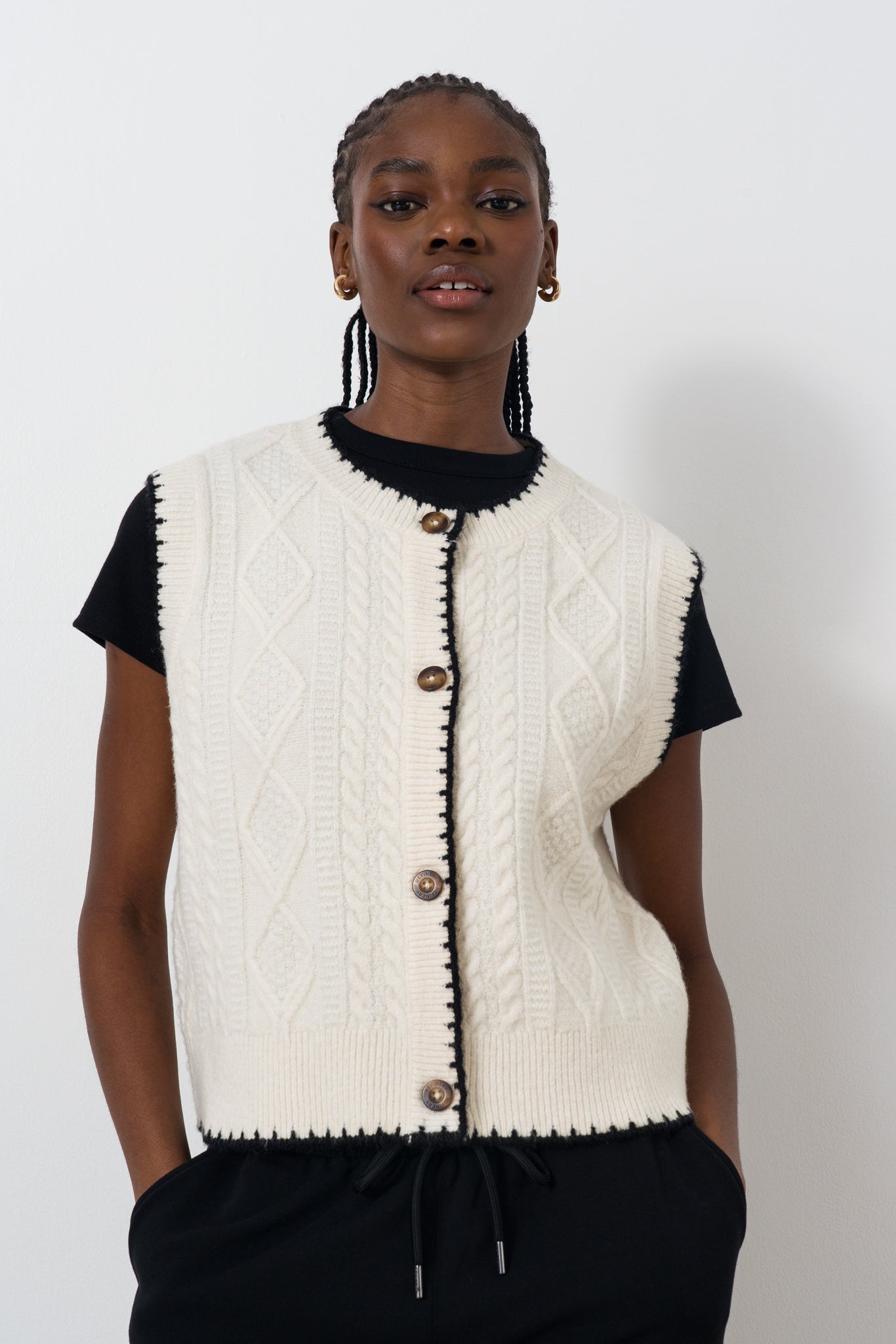 sleeveless-cardigan