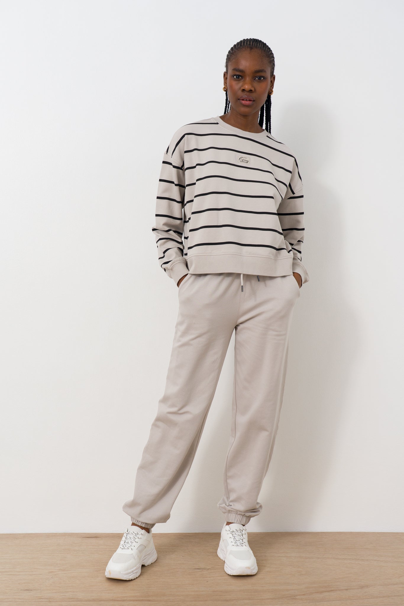 relaxed-fit-trackpants-12