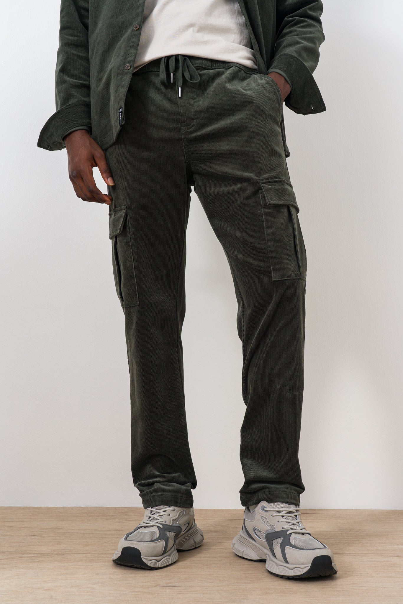 corduroy-cargo-pants