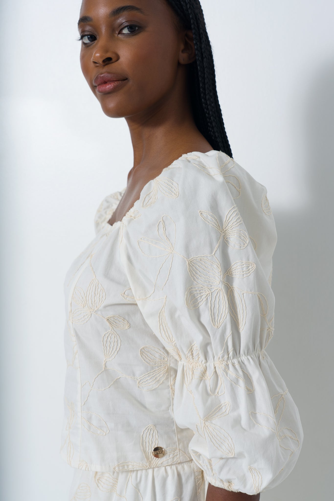 puff-sleeve-top