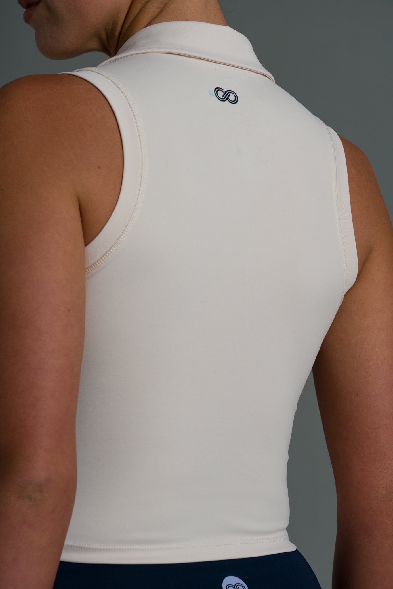 split-collar-active-tank