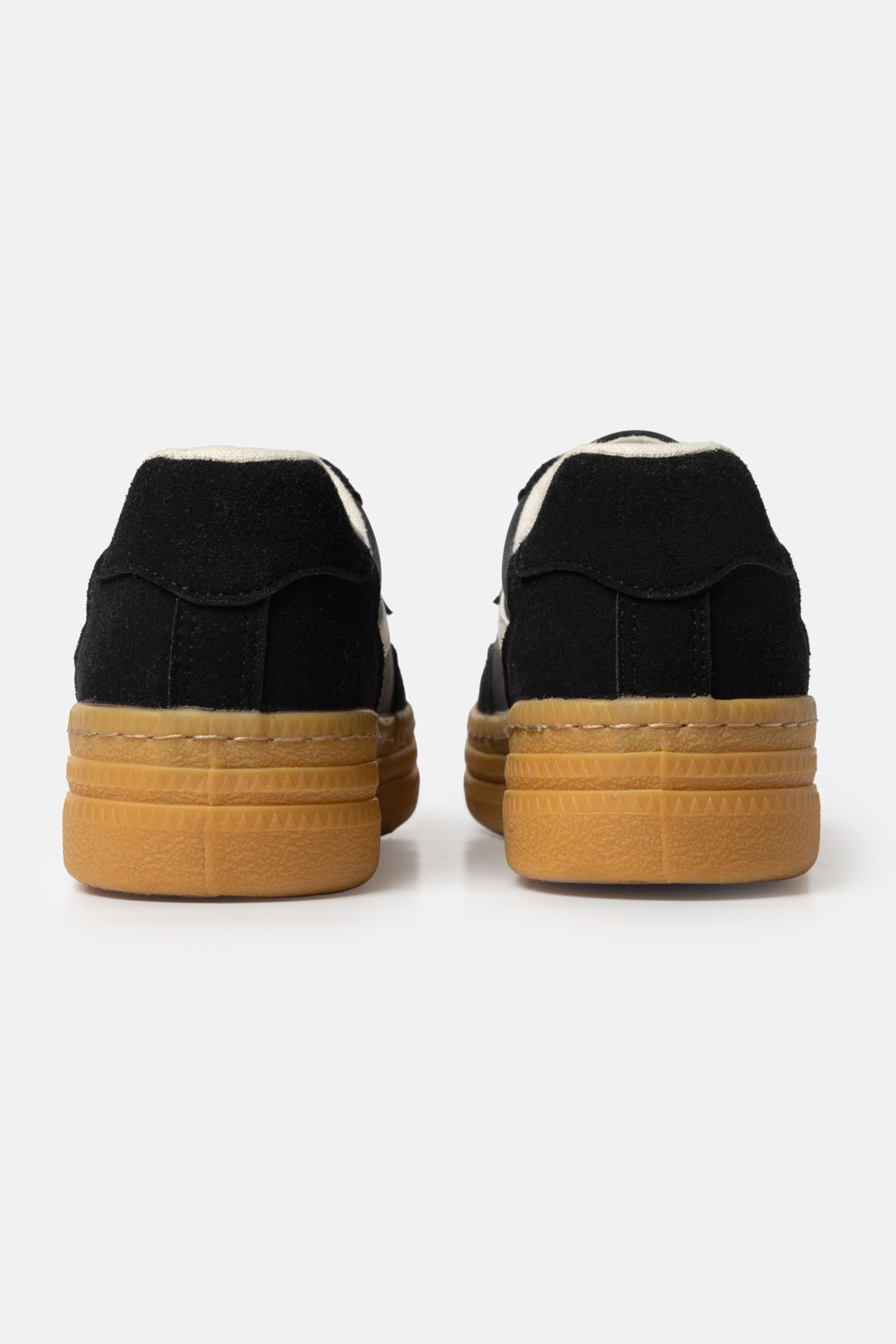 Low-top Gum Sole Sneakers