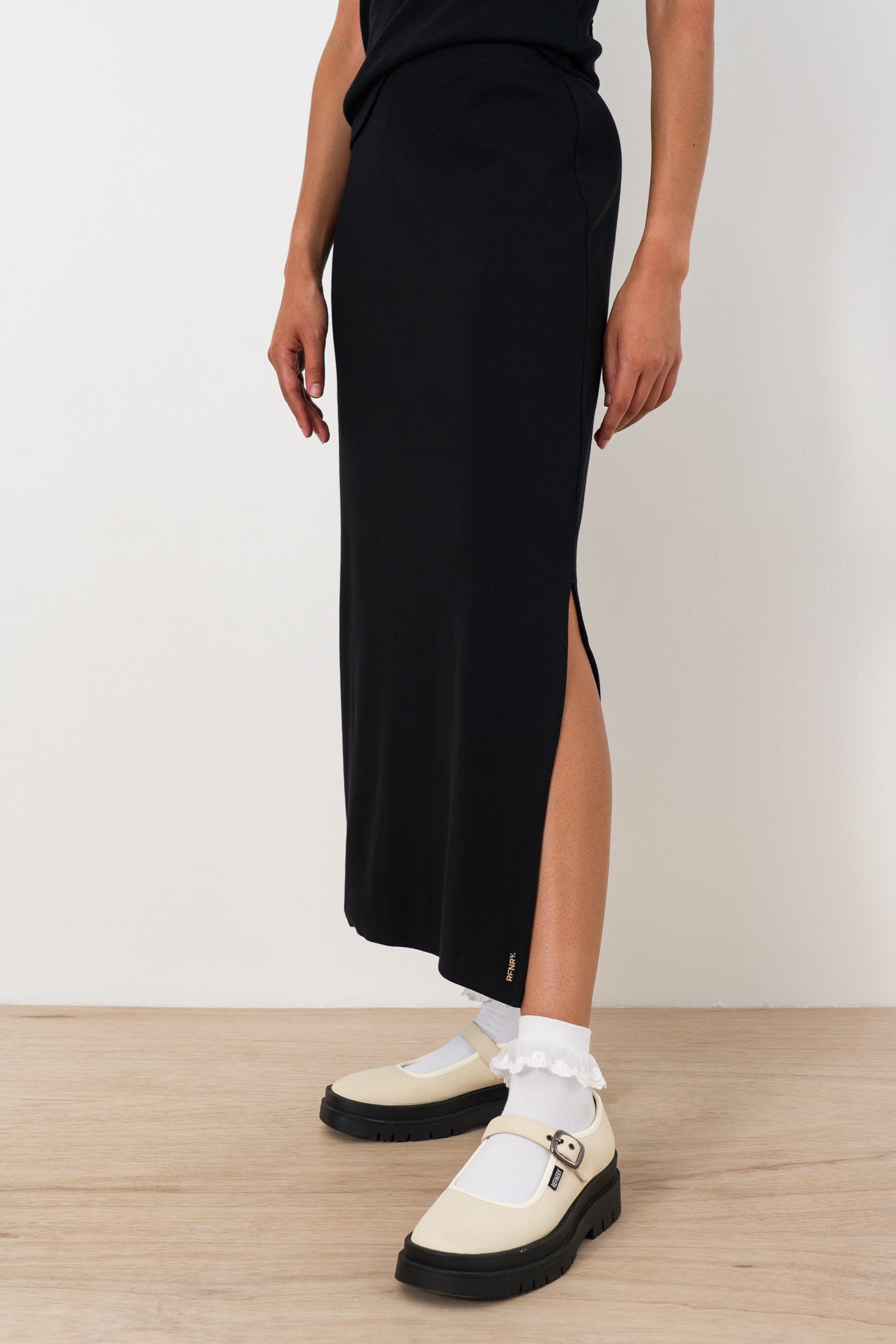 column-maxi-rib-skirt