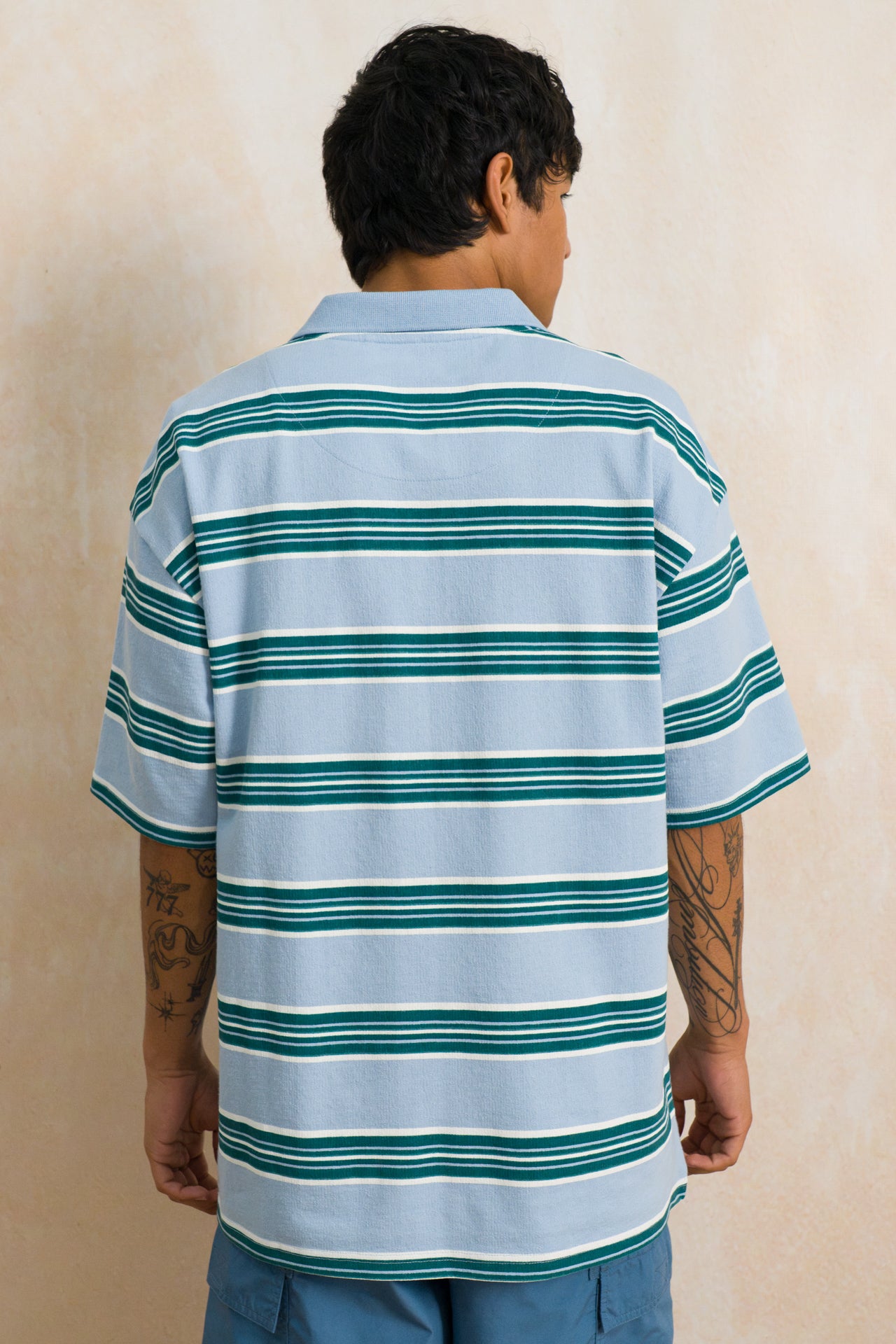 Textured Oversized Golfer