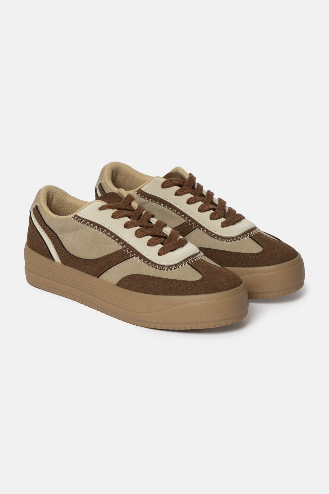 Court Sneaker
