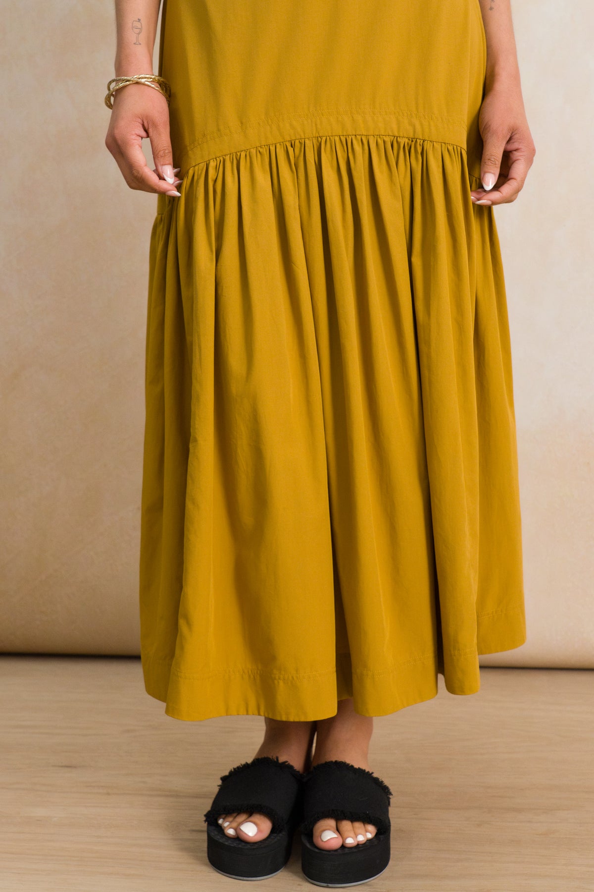 Relaxed Cutline Skirt