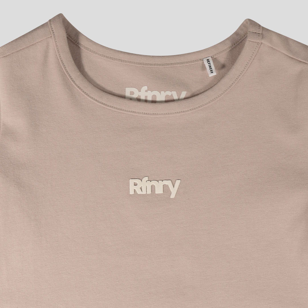 GIRLS BRANDED HI NECK FITTED TEE