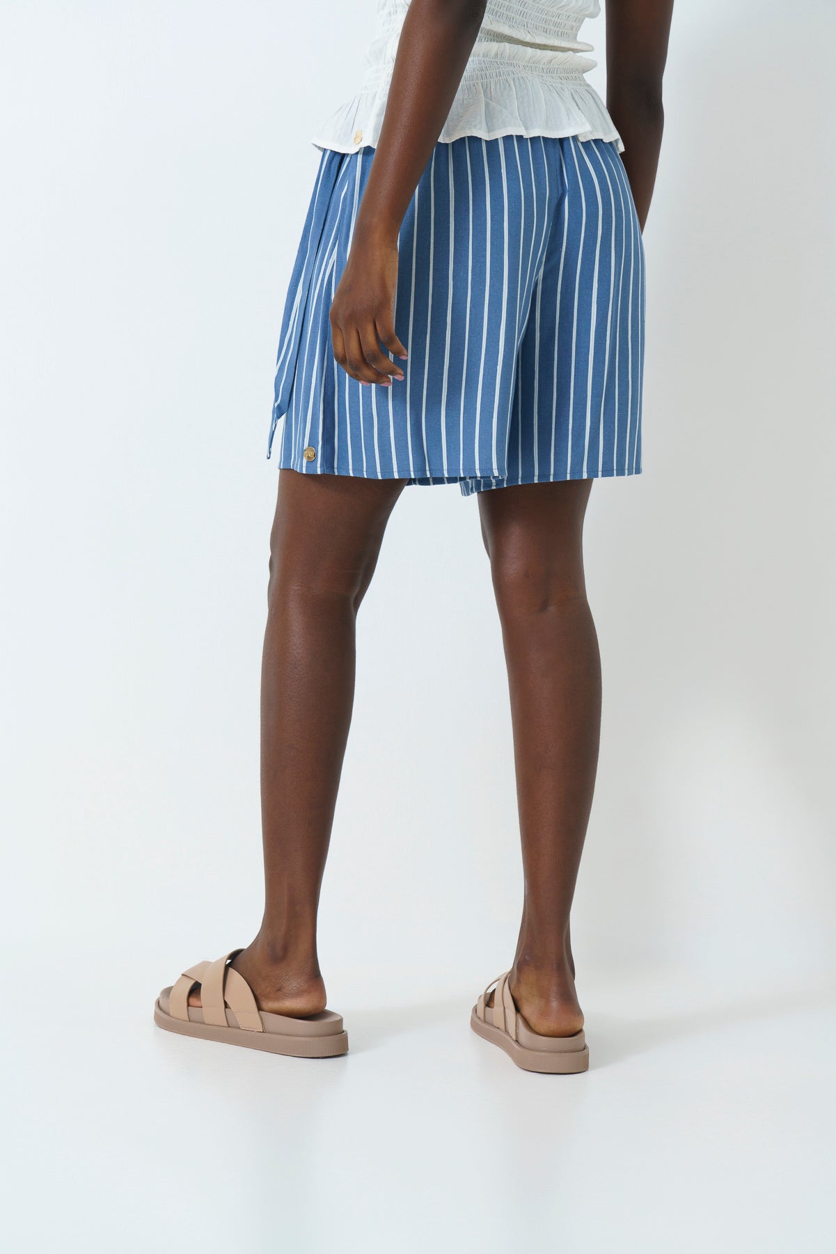 front-tie-skort