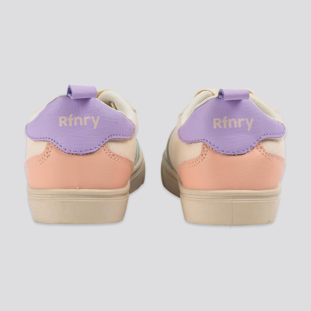 Girls Lace-Up Sneaker