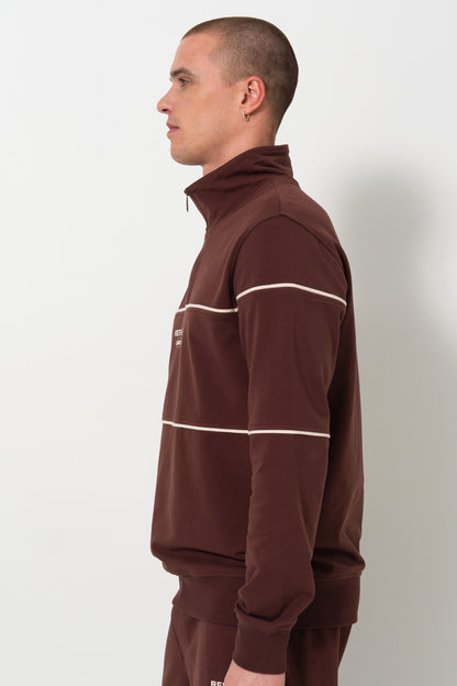 Quarter-zip Sweat