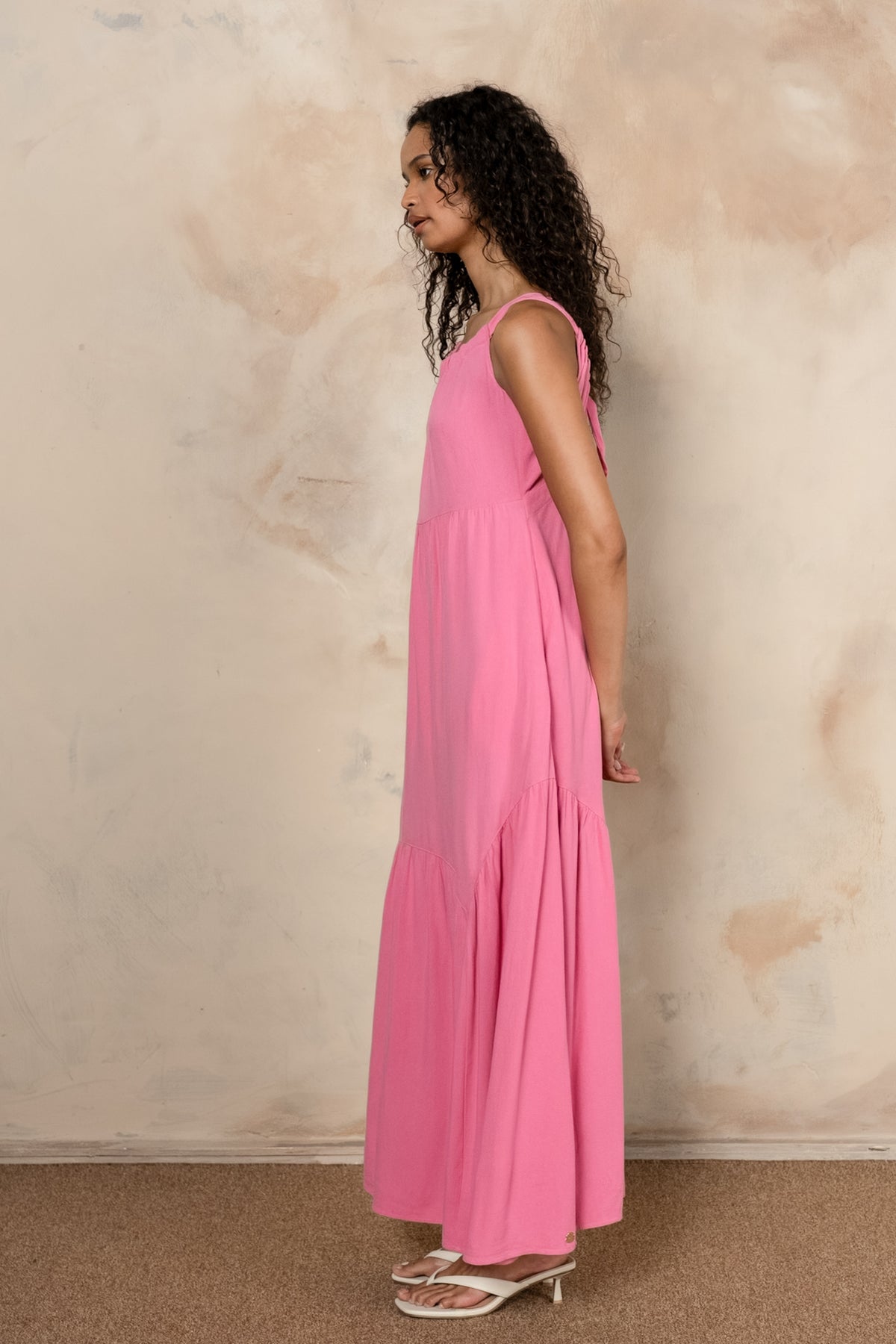 Scoop Neck Maxi Dress