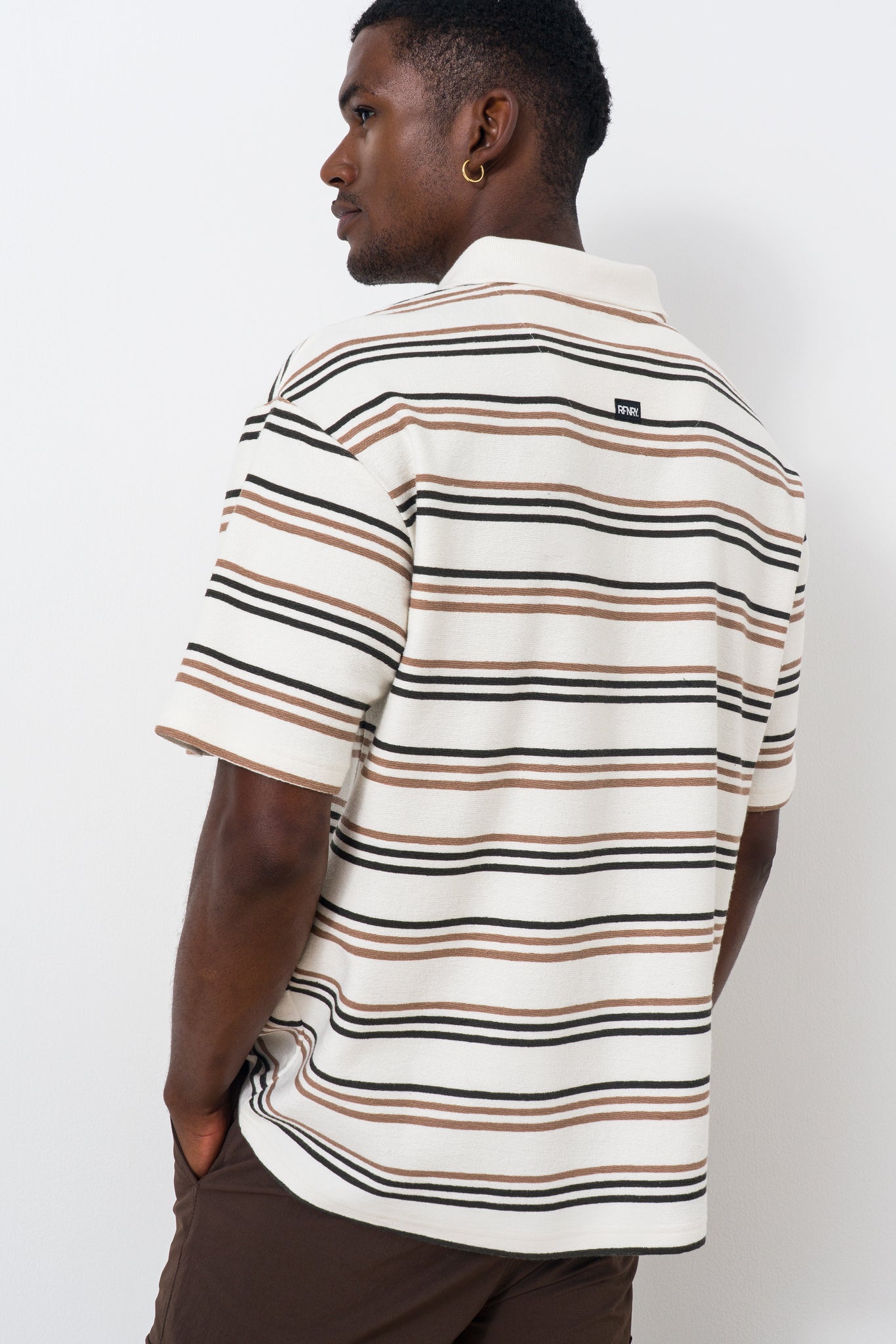 Textured Oversized Golfer