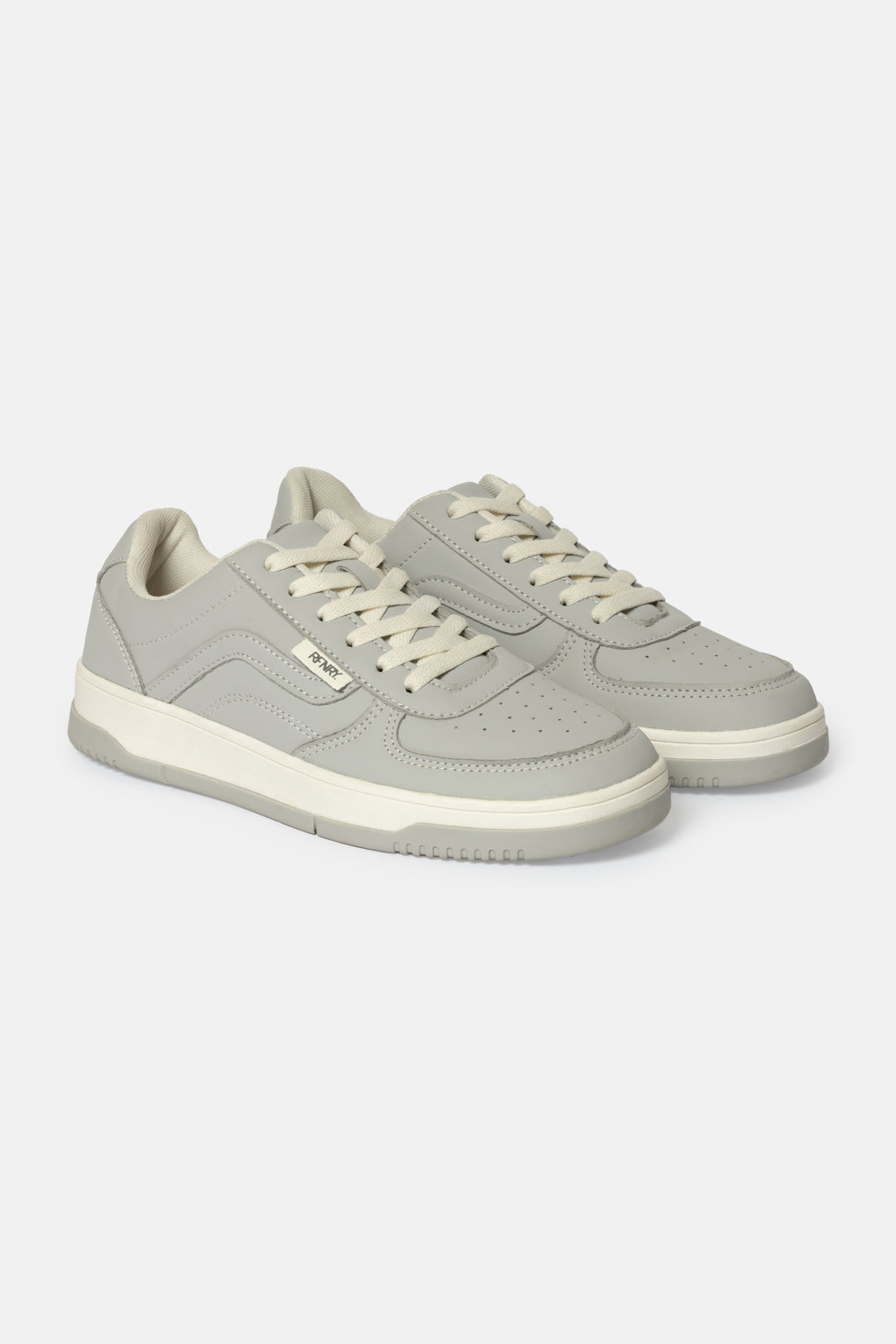 Court Sneaker